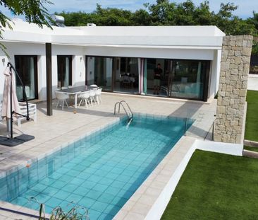Luxury 5 Bed Villa – Long Term - Photo 3
