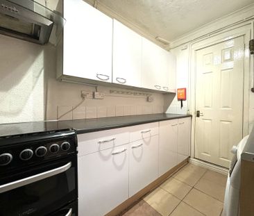 4 bedroom house to rent - Photo 4