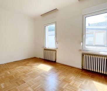 GROßZÜGIGE 2-ZIMMER WOHNUNG IN KREFELDER INNENSTADT ZU MIETEN! - Foto 1