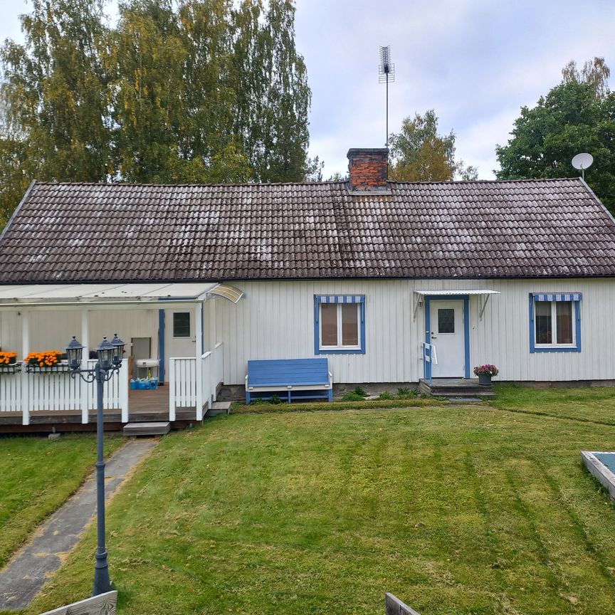 Marmorvägen, Katrineholm - Photo 2