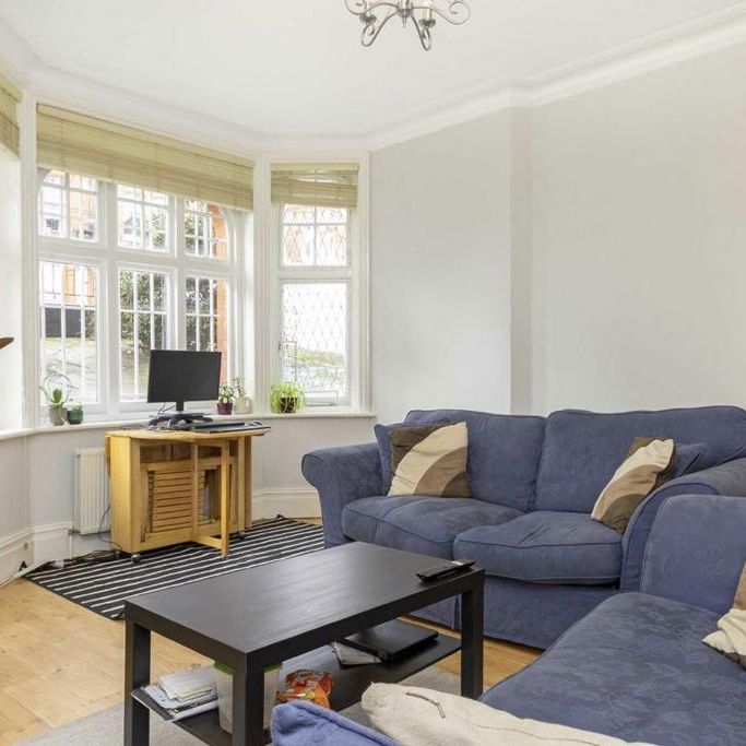 2 bedroom flat to rent - Photo 1