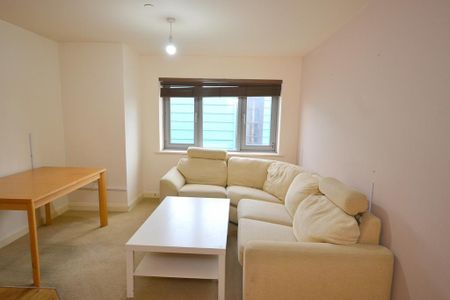 2 bedroom flat to rent - Photo 5
