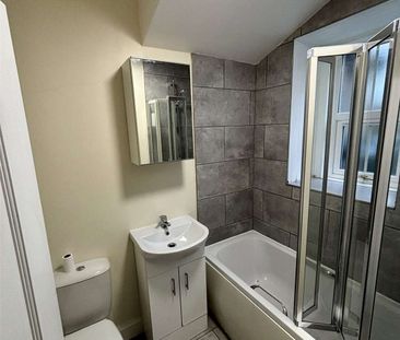 Two bedroom rural semi detached property - £650pcm - Photo 6