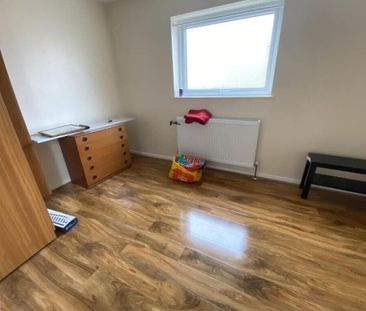 Twenty Acres Road, Southmead - Photo 6