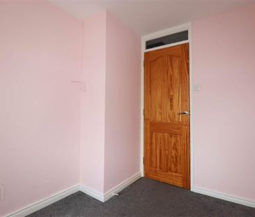 4 Knockburn Court, Lisburn, BT28 2QQ - Photo 6