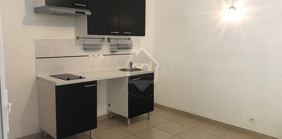 Appartement Nimes avec terrasse " rue Descartes", - Photo 2