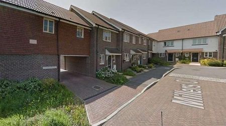 Millers Close, Dartford, DA1 - Photo 2