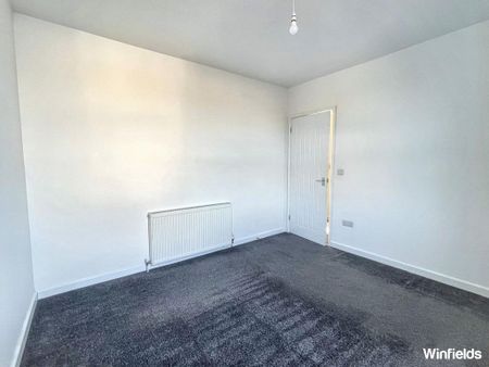 2 bedroom maisonette to rent - Photo 4