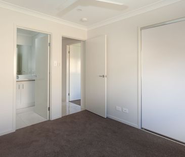 Comfortable Living in Convenient Location - Photo 2