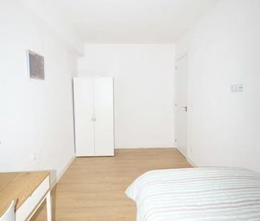 Carrer de l'Explorador Andrés, Valencia, Valencian Community 46022 - Photo 3