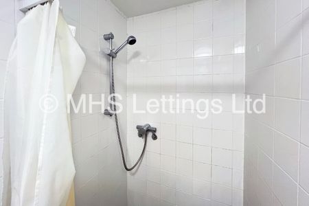 1 Bedroom Studio for rent in Hyde Park Terrace - Photo 3