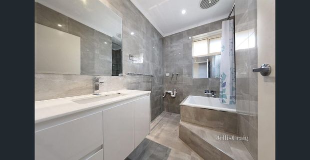 Renovated Two Bedroom Apartment - Photo 1