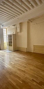 T1 - VIEUX LYON en bord de Saone - Photo 3