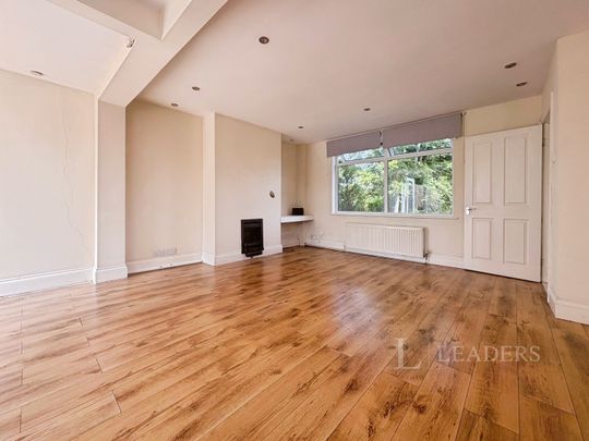 3 bedroom house to rent Thorn Avenue, WR4 - Photo 1