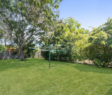 Great located duplex, close to Everything! - Photo 4