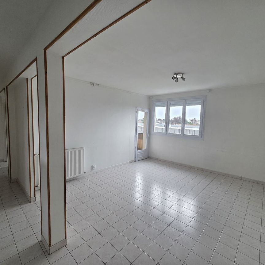 Location Appartement 4 pièces 75m² LIBOURNE 33500 - Photo 1