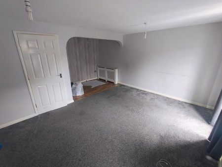 4 bedroom townhouse to rent - Photo 3