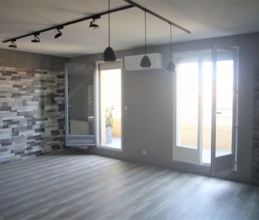 Location Appartement 5 pièces 101m² ROMANS SUR ISERE 26100 - Photo 1