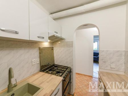 Pronájem bytu 3+kk 56 m2 - Fotografie 5