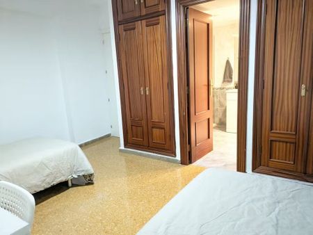 Carrer de Lleida, Valencia, Valencian Community 46009 - Photo 2