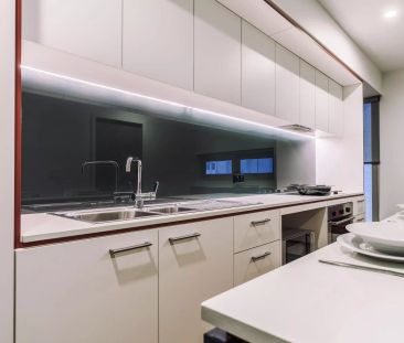 4 Bedroom Apartment - Photo 6