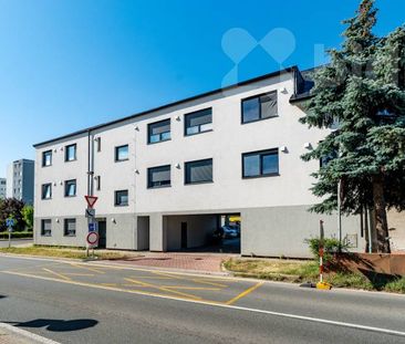 Pronájem bytu 2+kk 47 m², Toužimská 943, Praha - Фото 5