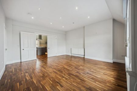 3 bedroom apartment to rent - Photo 4