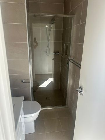 Modern Single Level Living in the Heart of Box Hill for Lease - Photo 5