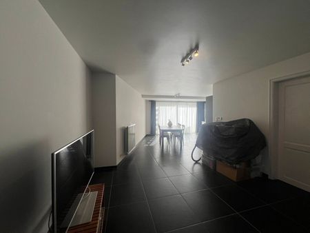 Kangoeroewoning met 3SLP, 2 BK, tuin en autostaanplaats. - foto 2