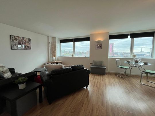 1 Bed Flat, Marco Island, NG1 - Photo 1