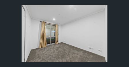 Comfortable Family Home with Spacious Outdoor Entertaining! - Photo 5