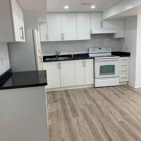 For Lease - 5174 Sundial Court Unit# Basement, Mississauga, Ontario - Photo 5