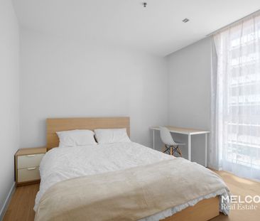 FURNISHED 2-BEDROOM AT QV - Photo 4