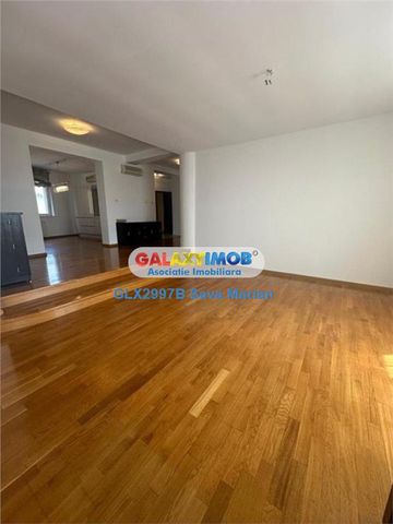 APARTAMENT 4 CAMERE DE INCHIRIAT FLOREASCA - Fotografie 3