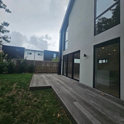 Stunning 3 Bedroom, St Albans Oasis - Photo 1