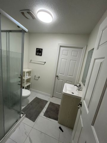 For Lease - 327 Evergreen Crescent Unit# Main, Oakville, Ontario - Photo 5