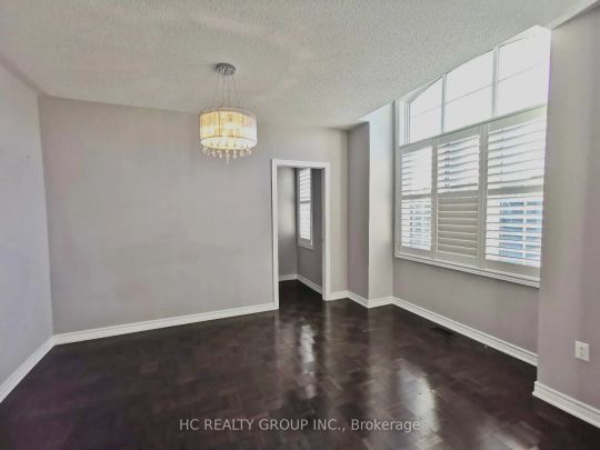 Detached Home For Lease | N9250703 - Photo 1