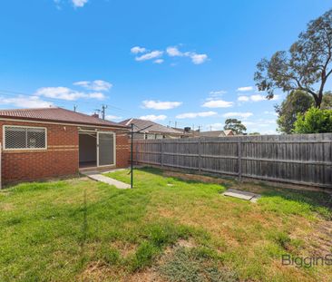 Comfortable Living in a Prime Werribee Location! - Photo 4