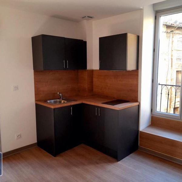 Location Appartement 2 pièces 55m² CLERMONT L HERAULT 34800 - Photo 1