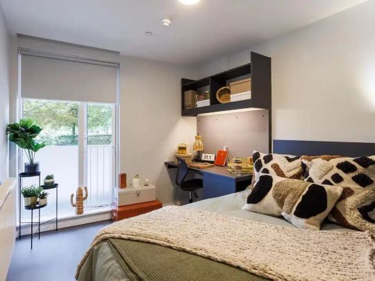 12 Bed En-suite Plus - Photo 1
