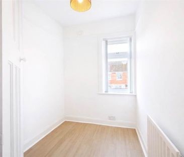 24 Strandburn Park, Belfast, BT4 1ND - Photo 5