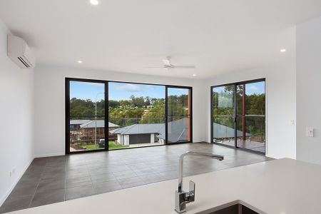 2/12 Lemon Myrtle Place, 4559, Woombye Qld - Photo 2