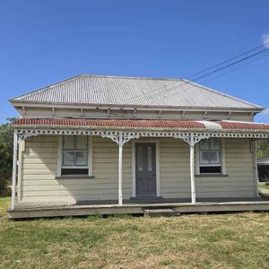 Three Bedroom Home in Te Karaka - Photo 3