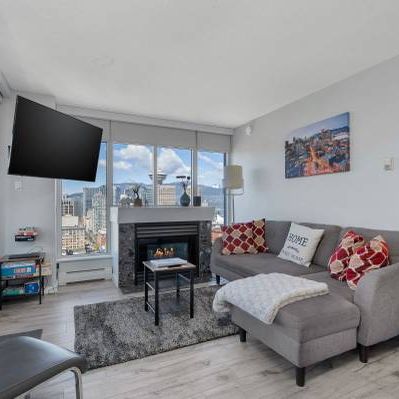 1 Bedroom + Den w/ Incredible Views DT - Photo 4