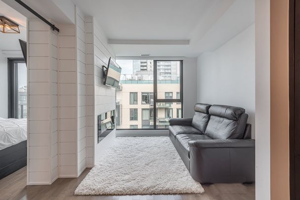 1548 Rue des Bassins #804 - Photo 1