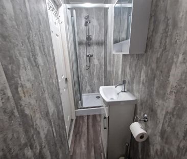 1 bedroom in a house share to rent - Photo 6