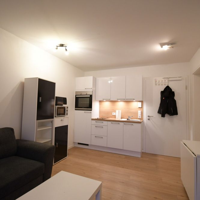 6345 - Modernes Single-Appartement mit EBK und Balkon in Klinikumsnähe! - Photo 1