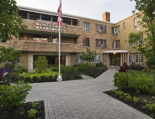 Montgomery Apartments | 118 Montgomery Ave., Toronto - Photo 1