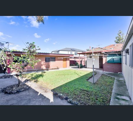 21 Churchill Avenue, Ascot Vale, Vic 3032 - Photo 5