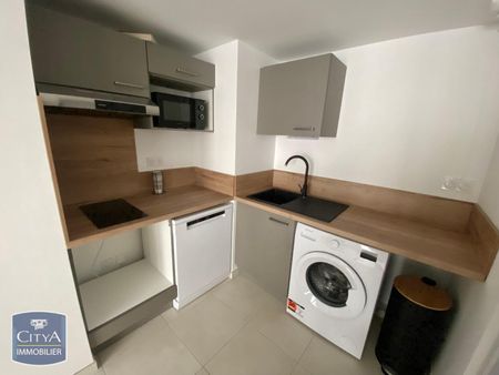 Location Appartement 2 pièces 42m² TOULON 83000 - Photo 5